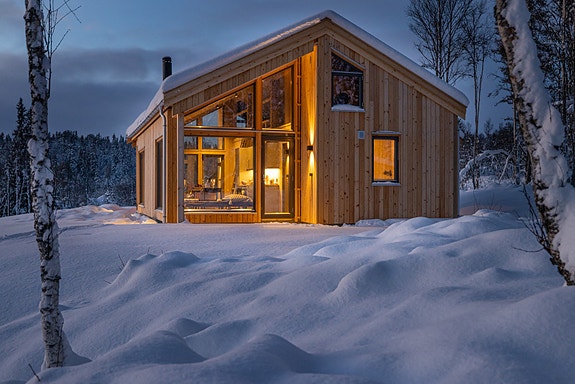 Velkommen til Søre Volelivegen 372 - bildene i denne annonsen er fra nabohytta som nylig er solgt.