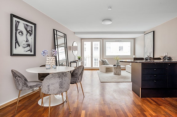 Velkommen til Stensgata 18 - Presentert av Jimmy Phan v/ PrivatMegleren.