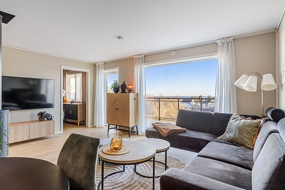 Velkommen til Øvre Midtsian 6 E! Foto: Husfoto AS (Børge Halseth)