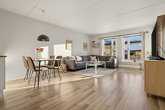 DNB Eiendom v/Bjørn Harald Sandvik presenterer en flott 2-roms i populære Solsiden Borettslag!