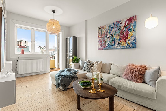 Guro Helle v/PrivatMegleren ønsker velkommen til Hans Nielsen Hauges gate 22!