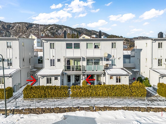 Vi har gleden av å presentere denne innbydende leiligheten med en attraktiv og sentral beliggenhet i Liknes. Velkommen til visning! Husk påmelding.