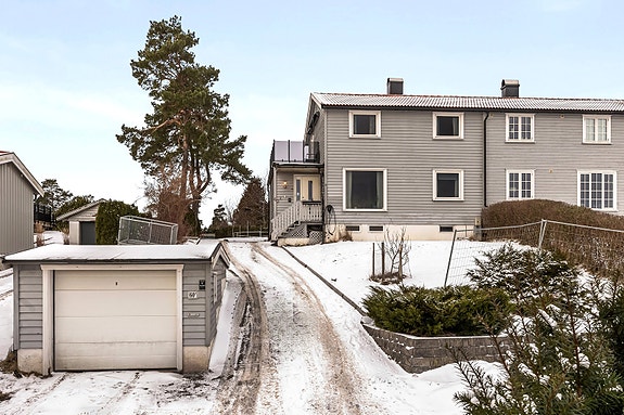 Velkommen til Opsundveien 60 A, presentert av Eiendomsmegler 1 v/Birgit Grandahl.