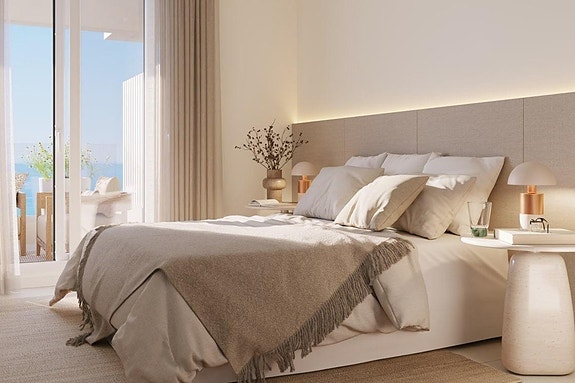 Ny Penthouse med 3 soverom og 2 bad | Fellesområde med gym og basseng | Heis og parkering i garasje