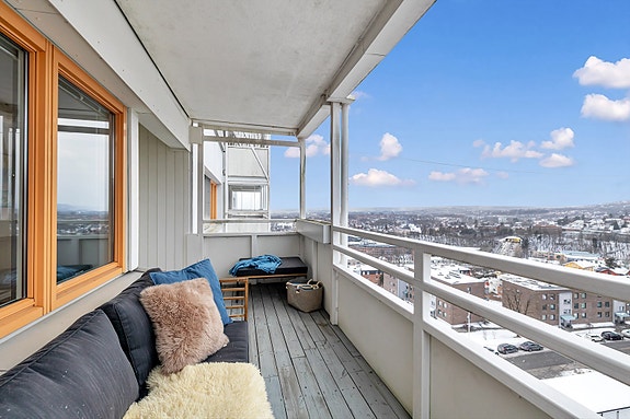 Velkommen til Betzy Kjelsbergs vei 13! En utsiktsleilighet med gode solforhold!