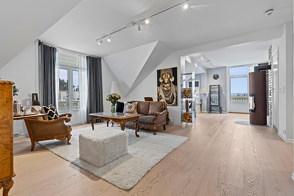 Velkommen til Nordstrandveien 28A - Presentert av Christian Falkenberg v/Privatmegleren Park.