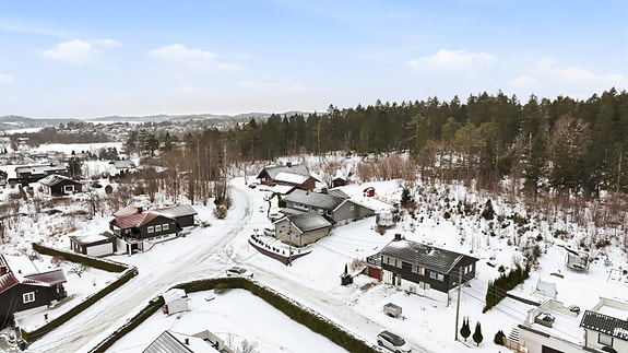 PrivatMegleren/v Marius Lundeberg Enger har gleden av å presentere Huginsveg 11