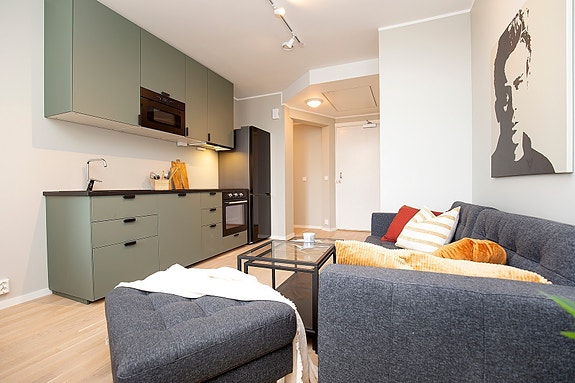 Nytt kjøkken med alt av hvitevarer