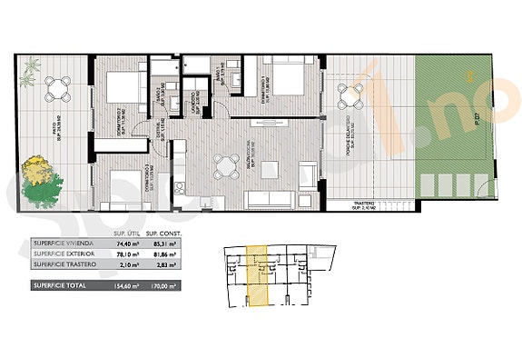 Hjørnebolig på bakkeplan med 3 soverom, privat hage og felles basseng - Nær sjø og sentrum