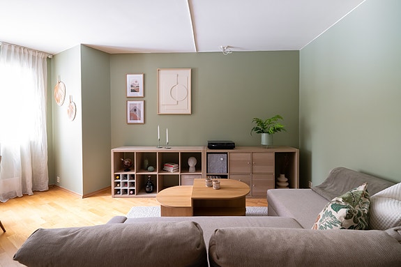 Mailehn Øverås v/ EIE Løren ønsker velkommen til Sporveisgata 4! Foto: Borowiak AS (Chris Borowiak).