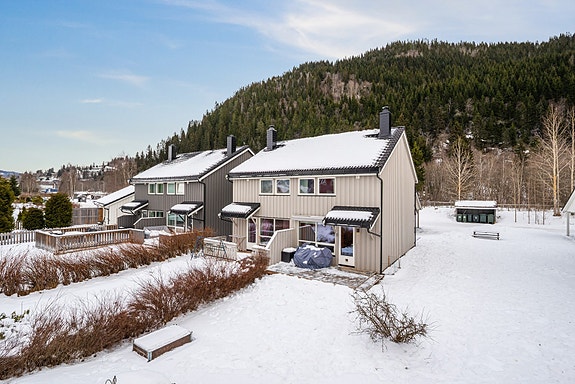 Velkommen til Steinvegen 32! Foto v/Haukdal, Interiørfoto.