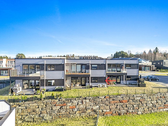 Velkommen til Tysemarkjo 79C - Presentert av Eiendomsmegler Norge ved Ove Sagenes.