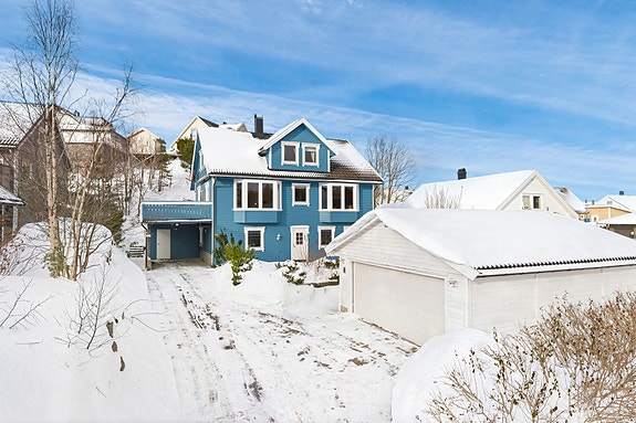Privatmegleren ved Maren Goderstad har gleden av å presentere Trimveien 4. Foto: Ivars Upe.