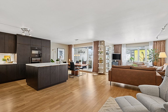 DNB Eiendom v/Håkon Sakariassen har gleden av å presentere Kirkegata 54!