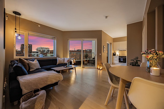 Velkommen til Bøkkerveien 12C | Presentert av Andreas Næss Valbye for Eiendomsmegler 1! Foto: Bjørnar Døhlen