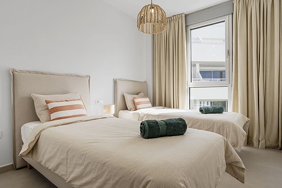 Penthouse med 3 soverom | Terrasse 107 m² | Sørvendt og delvis havutsikt