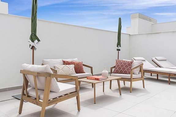 Penthouse med 3 soverom | Terrasse 107 m² | Sørvendt og delvis havutsikt