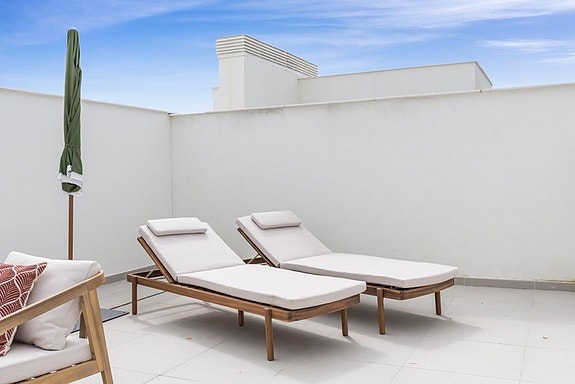 Penthouse med 3 soverom | Terrasse 107 m² | Sørvendt og delvis havutsikt