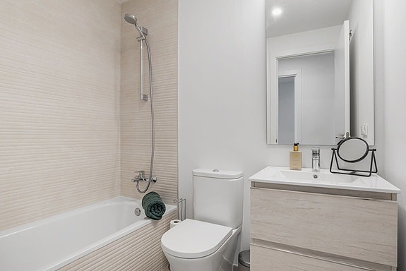 Penthouse med 3 soverom | Terrasse 107 m² | Sørvendt og delvis havutsikt