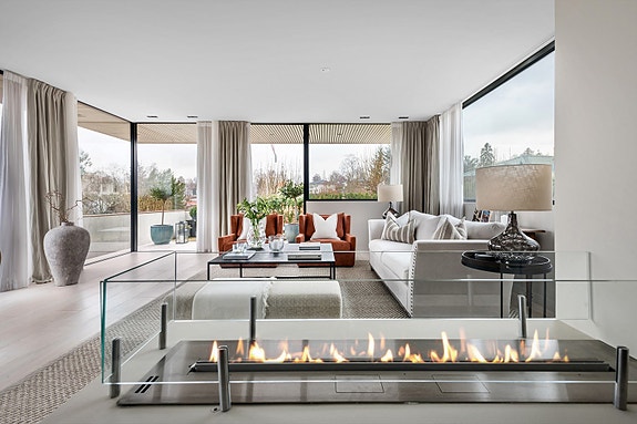 Velkommen til Helleveien 8A - presentert av Sem og Johnsen