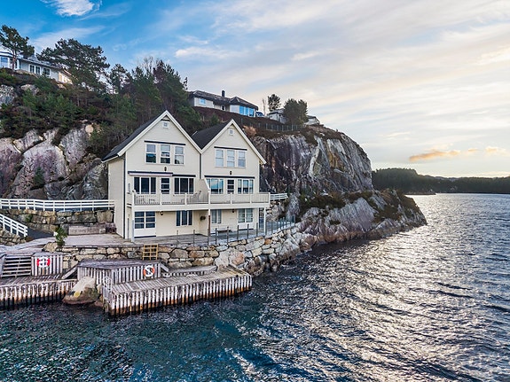 Fleskaryggen 164B presenteres av Eivind Markhus ved EiendomsMegler 1 - Foto av Imotiv AS