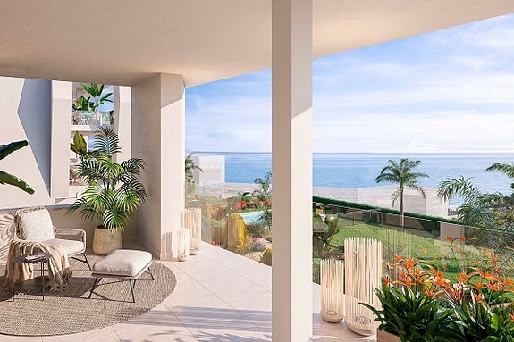 Kun 350m til strand | Fantastisk leilighet med havutsikt | Terrasse på 47m2 | 3 soverom | Flotte fellesområder