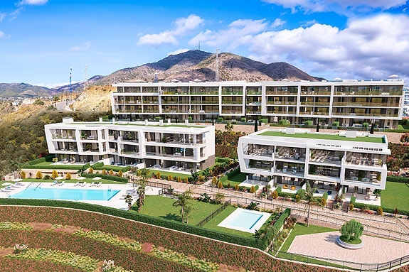 Kun 350m til strand | Fantastisk leilighet med havutsikt | Terrasse på 47m2 | 3 soverom | Flotte fellesområder