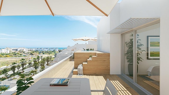 Penthouse med 3 soverom og stor takterrasse - Kort vei til stranden