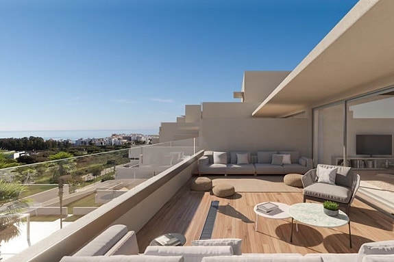 Penthouse med 3 soverom og stor takterrasse - Kort vei til stranden