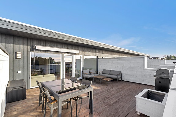 Exbo v/ Benjamin Stiansen har gleden av å presentere Blåbæråsen 49!