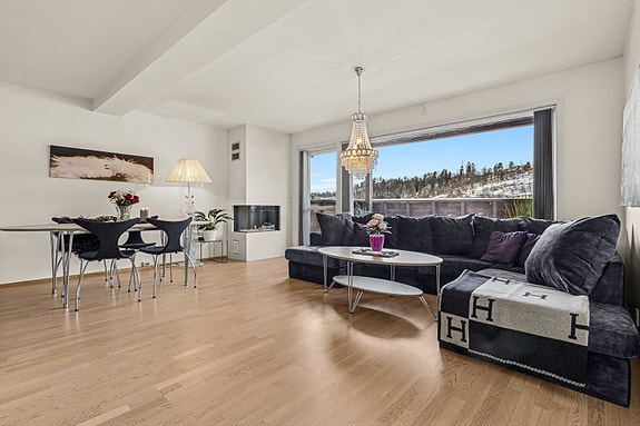 DNB Eiendom v/Silje Tjønnøy Hagevik presenterer Fossveien 60!