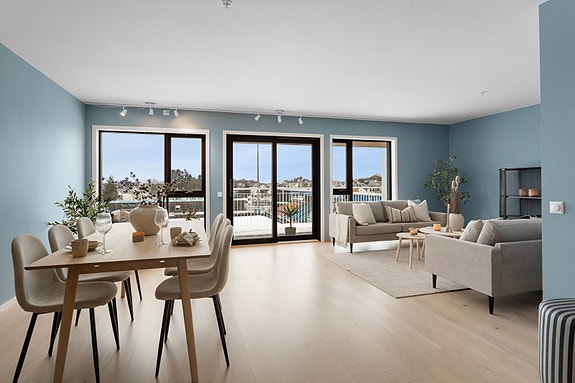 Velkommen til Leitevegen 2C - En flott og moderne 3-roms selveierleilighet, med Haugesund stadion som nærmeste nabo! Leiligheten har egen parkeringsplass i felles garasjeanlegg.