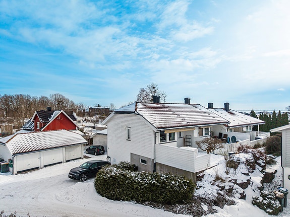 Velkommen til Lensbergløkka 3A presentert av Benedikte Skogsholm i Privatmegleren - Horten. Foto: Kristian T. Bollæren