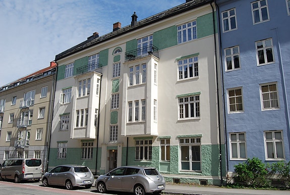 Velkommen til Klæbuveien 53! De ledige leilighetene ligger i 1. og 3. etg.