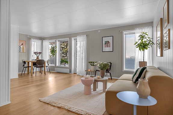 Hjem Eiendomsmegling v/ eiendomsmegler Robin I. Martinsen presenterer Storbakkvegen 34!