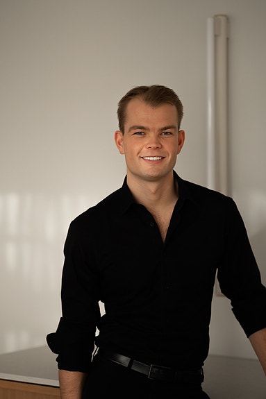 Bilde av megler Magnus Bekken