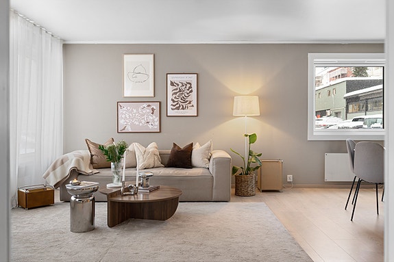 Velkommen til Dronningens gate 32! Foto: Hanna Linnea Kristensen.