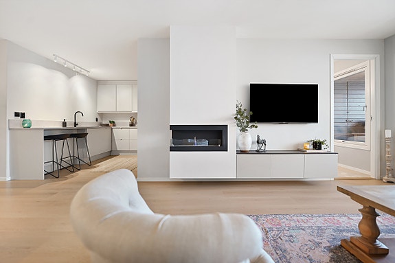 Velkommen til Bærumsveien 211 - Presentert av eiendomsmegler/partner Ola Wee Ahlstrand - Krogsveen Bærum