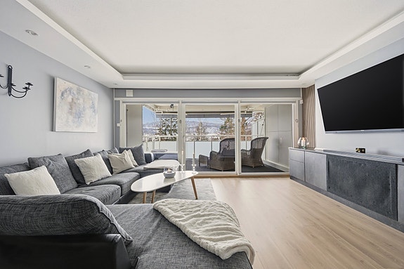 Velkommen til Bjørnebærstien 36 - Presentert av Kenneth Eckmann v/EIE eiendomsmegling Sandvika. Foto: Anders Kjøndal / Luxe AS