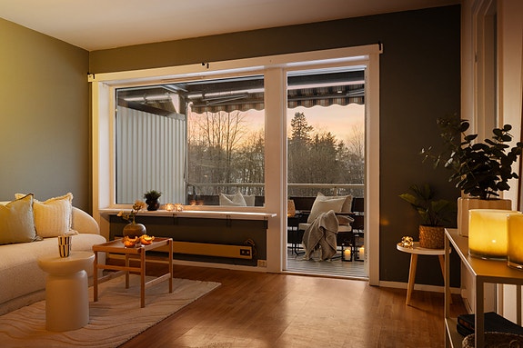 Velkommen til Mikkel Revs vei 2 - Presentert av Andreas Bock v/EIE eiendomsmegling Bærum Foto: Kristyna Hodakova (Diakrit)