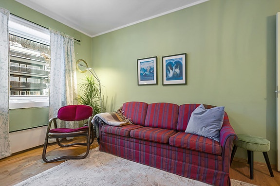 Soverom 2 kan brukes både til kontor og gjesterom.