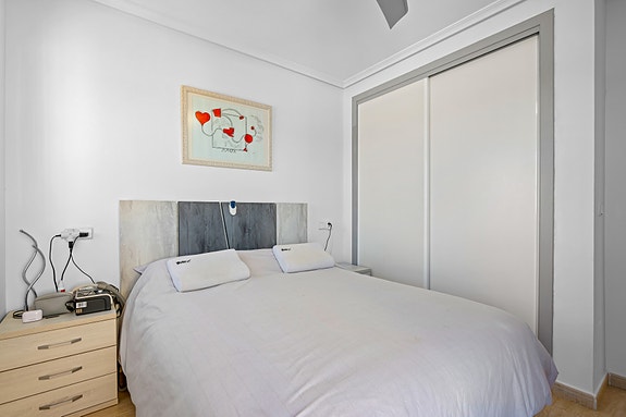 Villa med 3 soverom | Terrasse og hage | Felles basseng i El Raso | Møblert