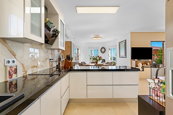 Villa med 3 soverom | Terrasse og hage | Felles basseng i El Raso | Møblert