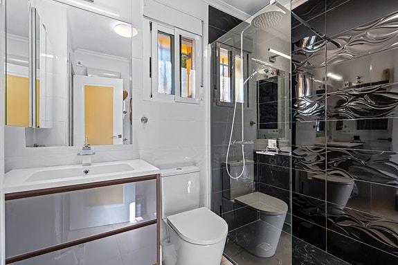 Villa med 3 soverom | Terrasse og hage | Felles basseng i El Raso | Møblert