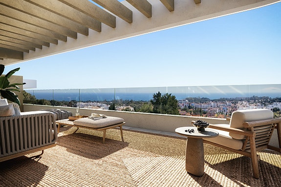Penthouse med 2 soverom | Terrasse og takterrasse | Nær Puerto Banús og golf