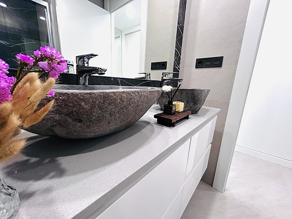 Villa med 3 soverom og 3 bad | Privat basseng og takterrasse | Nybygg i Benijófar