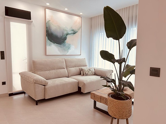 Villa med 3 soverom og 3 bad | Privat basseng og takterrasse | Nybygg i Benijófar