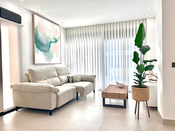 Villa med 3 soverom og 3 bad | Privat basseng og takterrasse | Nybygg i Benijófar