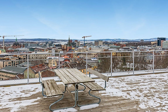 Stor takterrasse med flott utsikt!