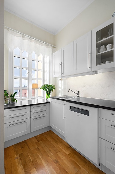 Lyst og stilrent kjøkken